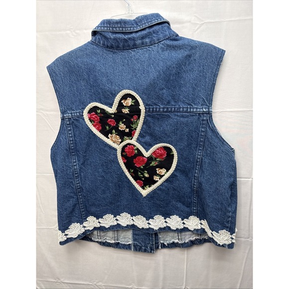 VTG Blue Jean Denim Vest Patchwork Denim Floral‎ Lace Handcrafted Boho Cottage - Picture 7 of 8